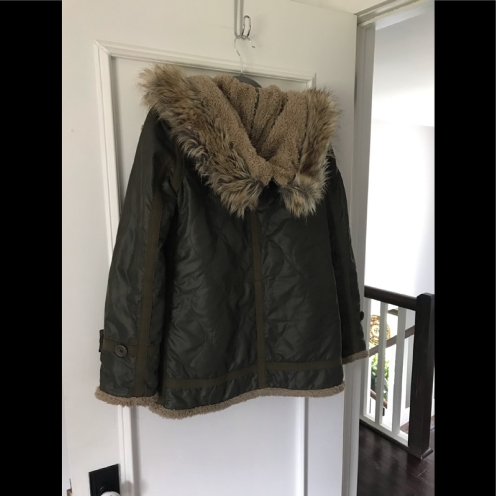 BCBGMaxAzria Olive Green Teddybear Army Jacket With Faux Fur Hood & Zipper - Picture 10 of 14